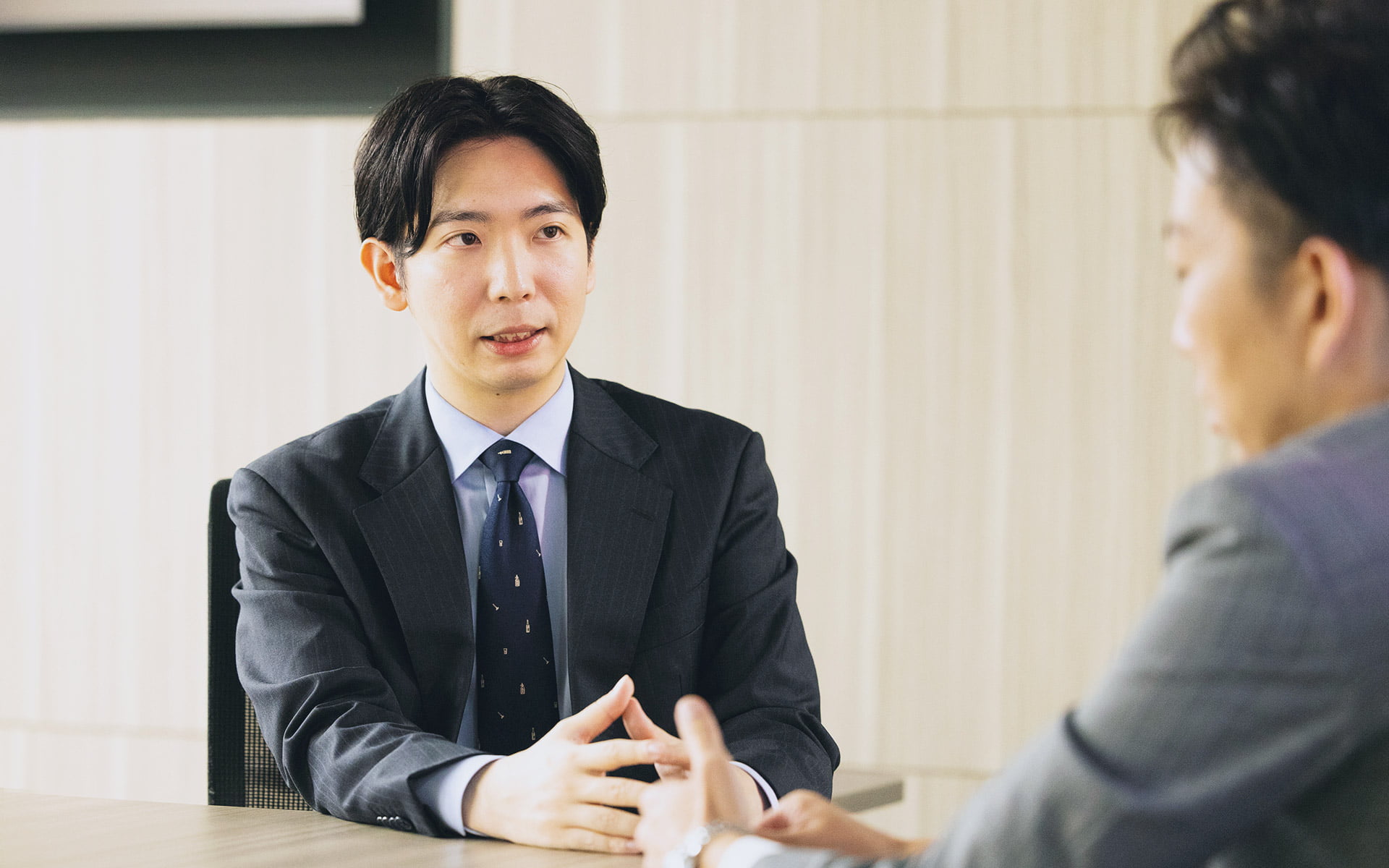 コミュニケーションとエンゲージメントが、組織を「UNFREEZE」していく。